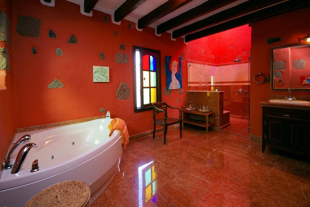 Villa Haria Lux By Escapehome ภายนอก รูปภาพ